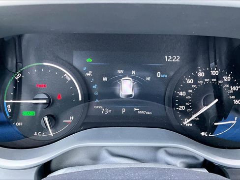 Used 2026 Toyota Sienna XLE FWD image 24
