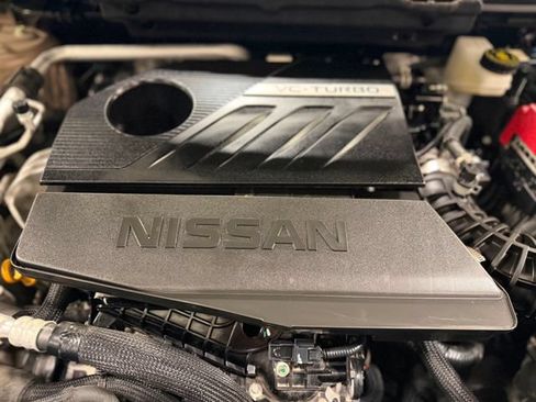 Used 2024 Nissan Rogue Platinum w/ Platinum Premium Package AWD/4WD image 40