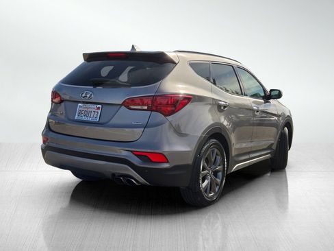 Used 2018 Hyundai Santa Fe Sport FWD image 4