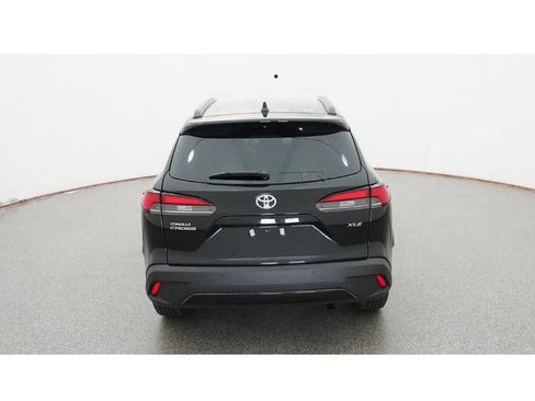 New 2026 Toyota Corolla Cross XLE w/ Convenience Package FWD image 7