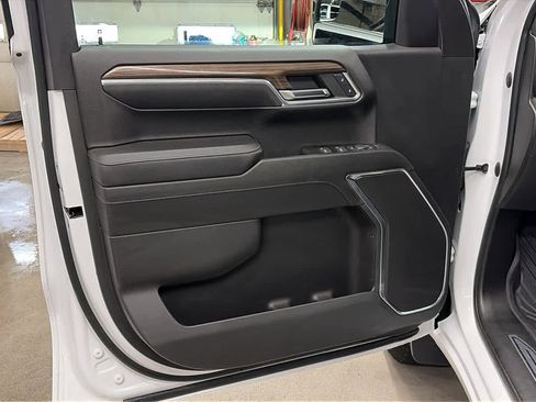 Certified 2022 Chevrolet Silverado 1500 RST image 5