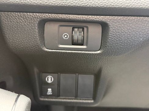 Used 2023 Honda Civic LX image 13