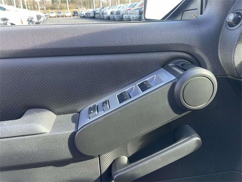 Used 2007 Mercury Mountaineer AWD image 12