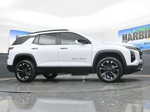 New 2026 Chevrolet Equinox RS w/ Convenience Package III FWD image 22