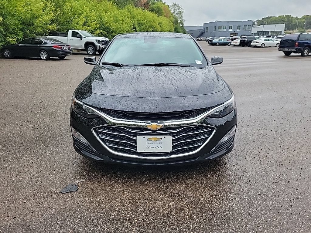 Used 2023 Chevrolet Malibu LT FWD image 3