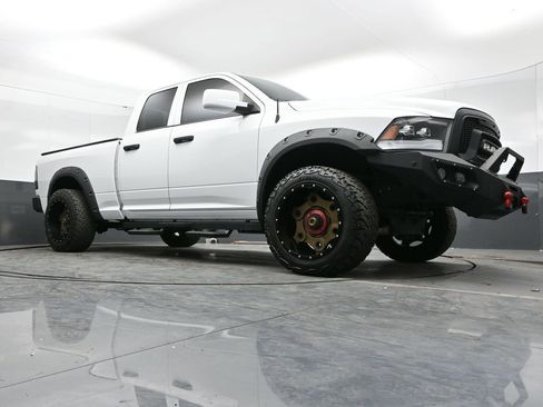Used 2015 RAM 1500 Express AWD/4WD image 32
