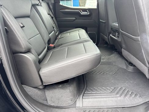 Used 2025 Chevrolet Silverado 1500 LT Trail Boss w/ Convenience Package II AWD/4WD image 16