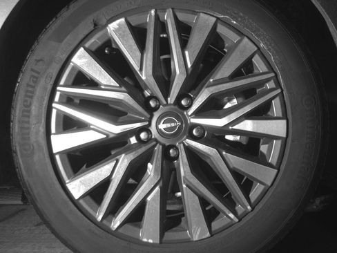 Used 2025 Nissan Altima 2.5 SV image 13