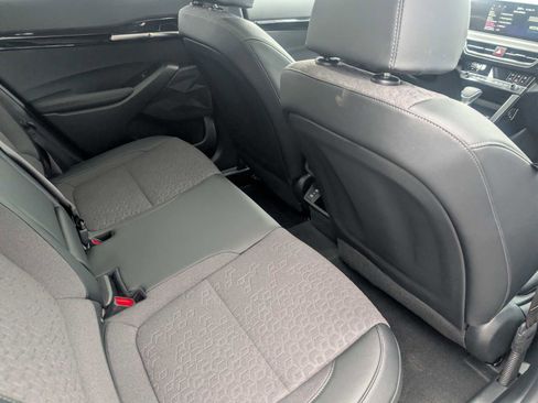 Used 2025 Kia Seltos S image 24