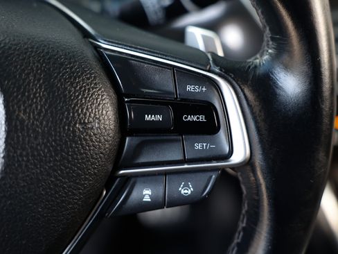 Used 2018 Honda Accord Sport image 28