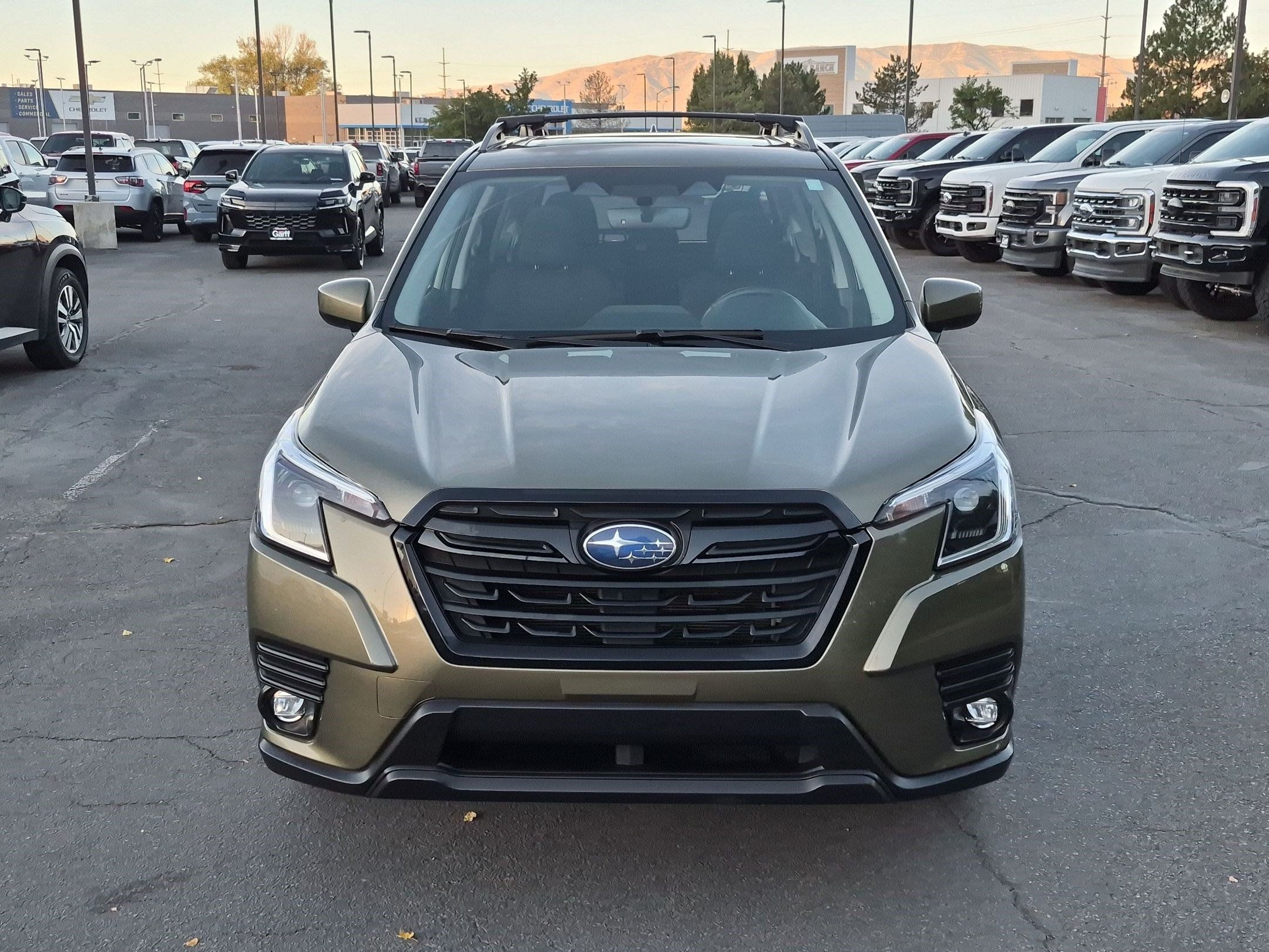 Used 2024 Subaru Forester Premium w/ Convenience Package AWD/4WD image 12