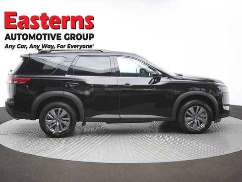 Used 2025 Nissan Pathfinder SV FWD image 46