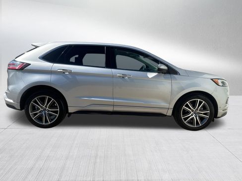 Used 2019 Ford Edge Titanium w/ Equipment Group 301A image 5