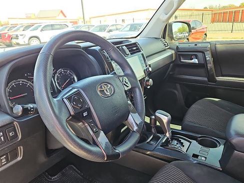 Used 2020 Toyota 4Runner TRD Off-Road image 12