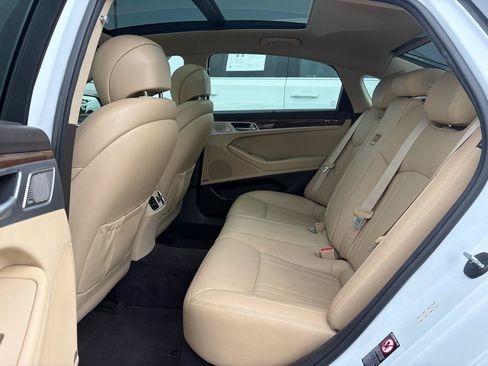 Used 2018 Genesis G80 3.8 w/ Option Group 02 RWD image 9