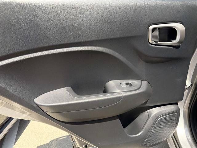 Used 2026 Hyundai Venue SEL FWD image 10