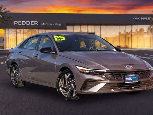 Certified 2025 Hyundai Elantra Sport FWD image 1