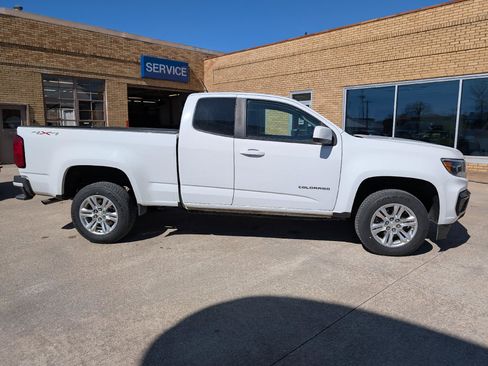 Used 2021 Chevrolet Colorado LT w/ Fleet Safety Package image 5