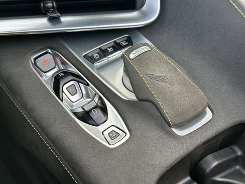 Certified 2021 Chevrolet Corvette Stingray Premium Conv w/ 3LT image 31