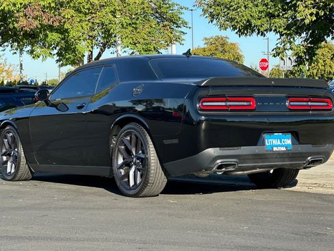 Used 2023 Dodge Challenger GT w/ Plus Package image 6