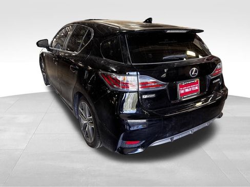 Used 2016 Lexus CT 200h w/ Navigation Package image 4