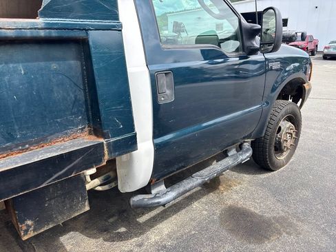 Used 1999 Ford F550 4x4 Regular Cab Super Duty image 15