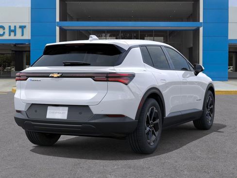 New 2026 Chevrolet Equinox EV LT image 4