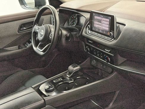 Used 2023 Nissan Rogue S AWD/4WD image 13
