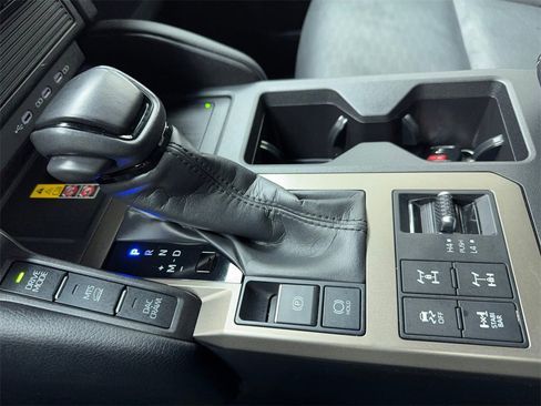 Used 2024 Toyota Land Cruiser image 28