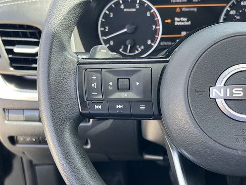 Used 2023 Nissan Rogue SV AWD/4WD image 10