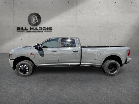 New 2026 RAM 3500 Laramie AWD/4WD image 8