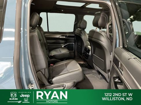 New 2026 Jeep Grand Wagoneer L Limited AWD/4WD image 64