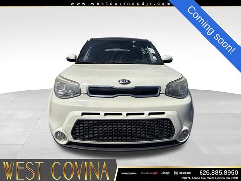 Used 2015 Kia Soul ! w/ Sun & Sound Package FWD image 2