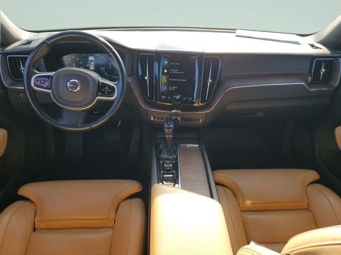 Used 2021 Volvo XC60 T5 Inscription w/ Protection Package Premier AWD/4WD image 10
