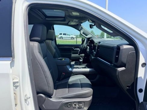 Certified 2025 Chevrolet Silverado 1500 LTZ AWD/4WD image 11