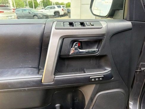 Used 2020 Toyota 4Runner Limited AWD/4WD image 9
