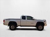 Used 2016 Toyota Tacoma SR5 image 4