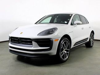 New 2025 Porsche Macan image 1