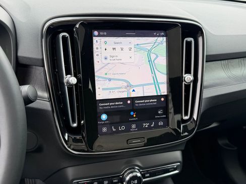 Certified 2023 Volvo C40 P8 Recharge Plus AWD/4WD image 32