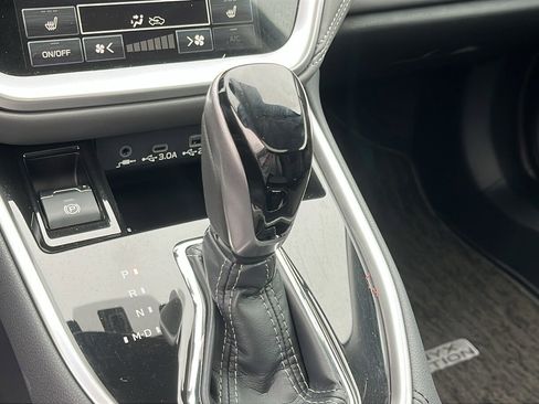 Certified 2025 Subaru Outback Onyx Edition image 18