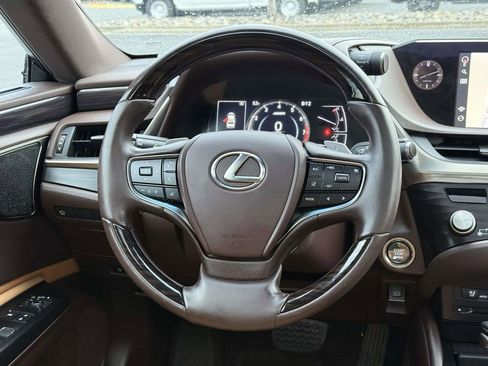 Used 2021 Lexus ES 350 Ultra Luxury w/ Accessory Package 2 image 9