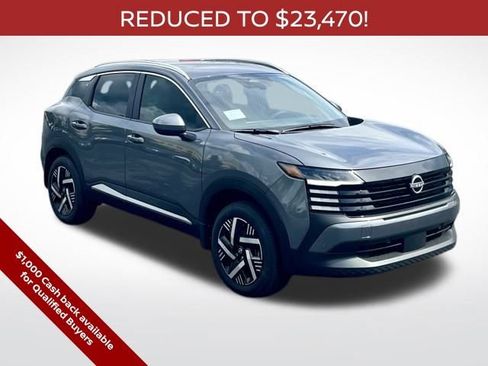 New 2026 Nissan Kicks SV image 2