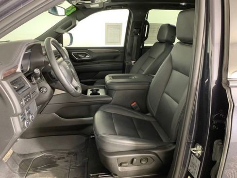 Used 2023 Chevrolet Tahoe Z71 w/ Luxury Package AWD/4WD image 12