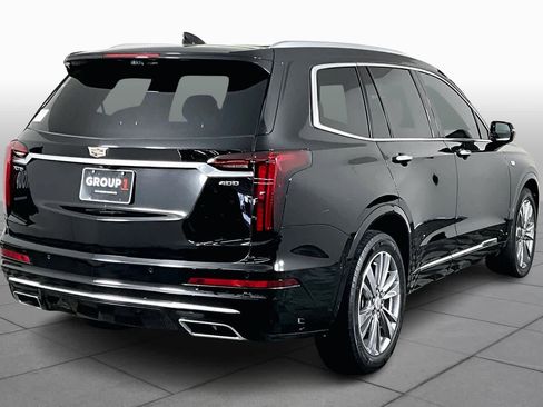 Used 2022 Cadillac XT6 Premium Luxury w/ Technology Package image 13