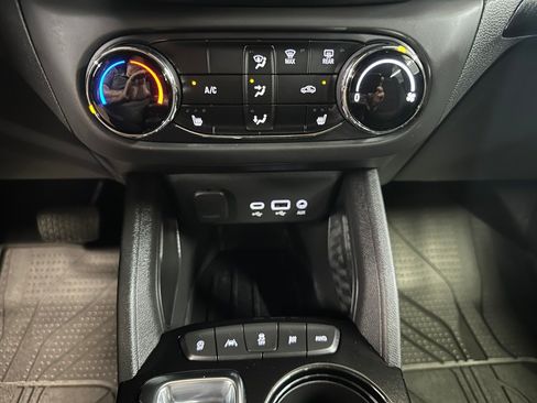 Used 2022 Chevrolet TrailBlazer RS AWD/4WD image 14