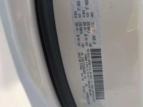 Used 2017 Chrysler Pacifica Touring-L Plus FWD image 33