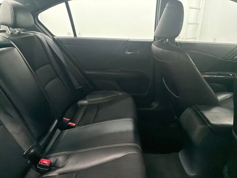 Used 2016 Honda Accord Sport image 25