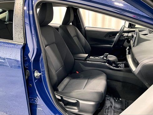 Used 2024 Toyota Prius LE image 6