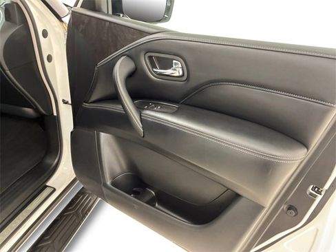 Used 2024 INFINITI QX80 Luxe image 15