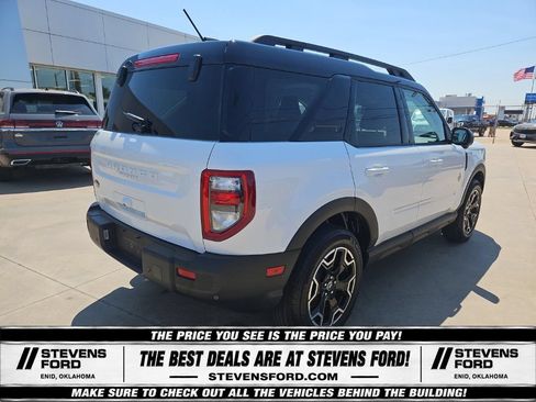 Used 2025 Ford Bronco Sport Outer Banks w/ Outer Banks Tech Package+ AWD/4WD image 9